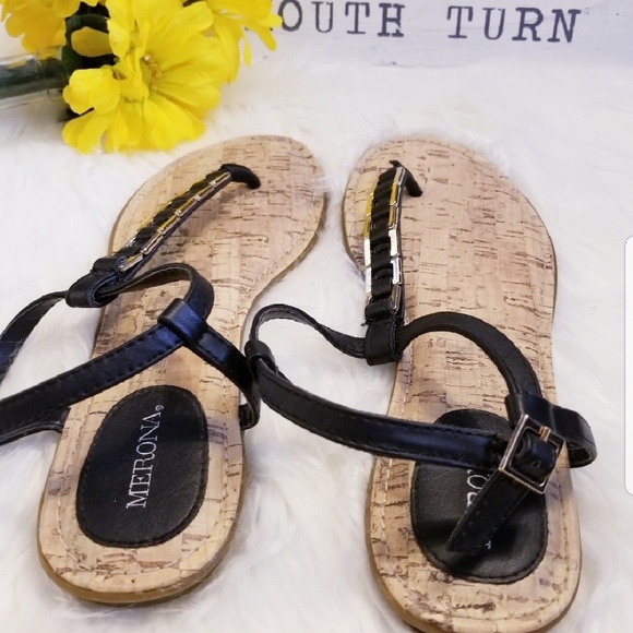 Merona Black and Gold Padded Soles Sandals Size 8 - Picture 3 of 6